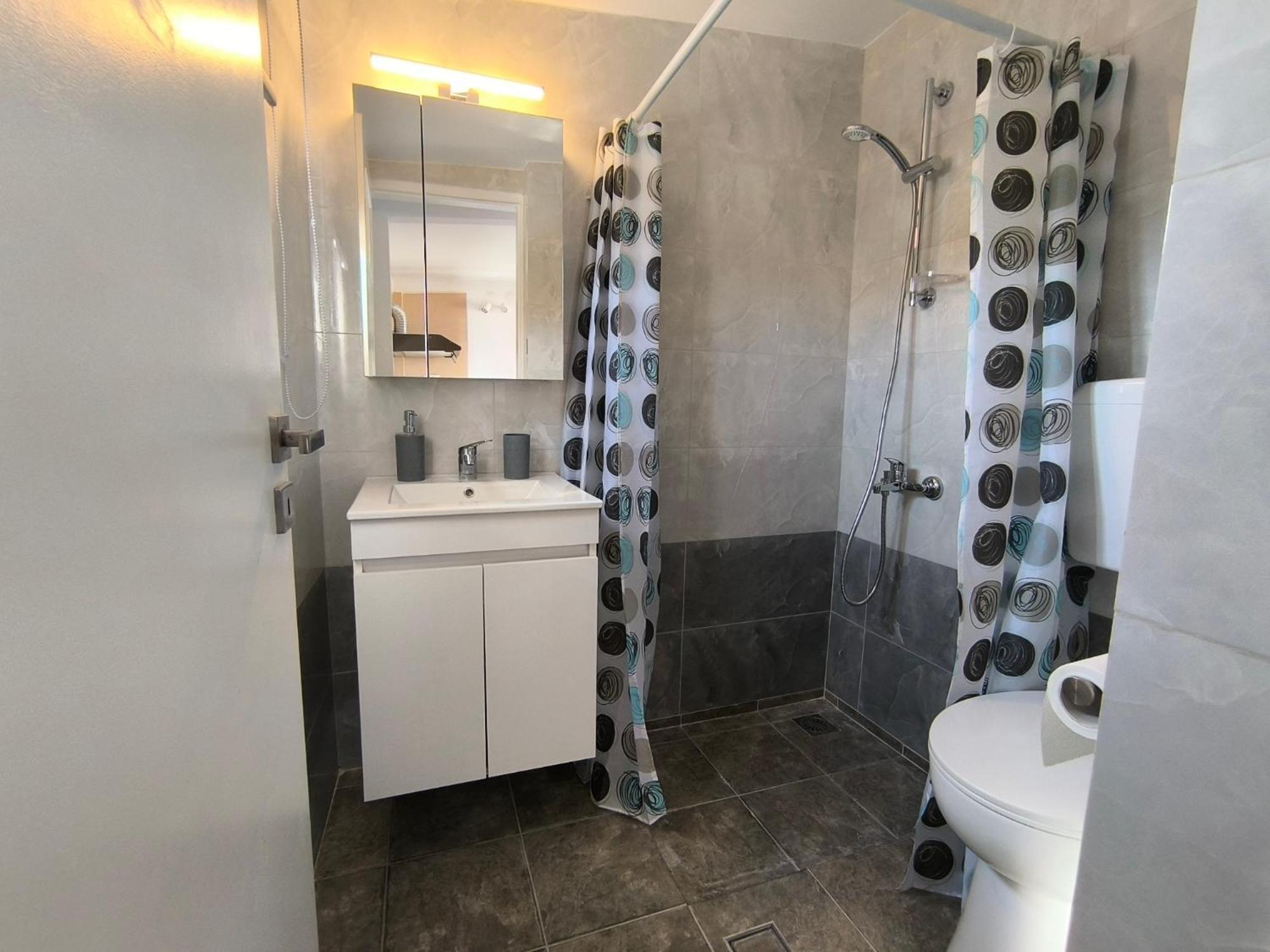 Downtown 2 * Aegina